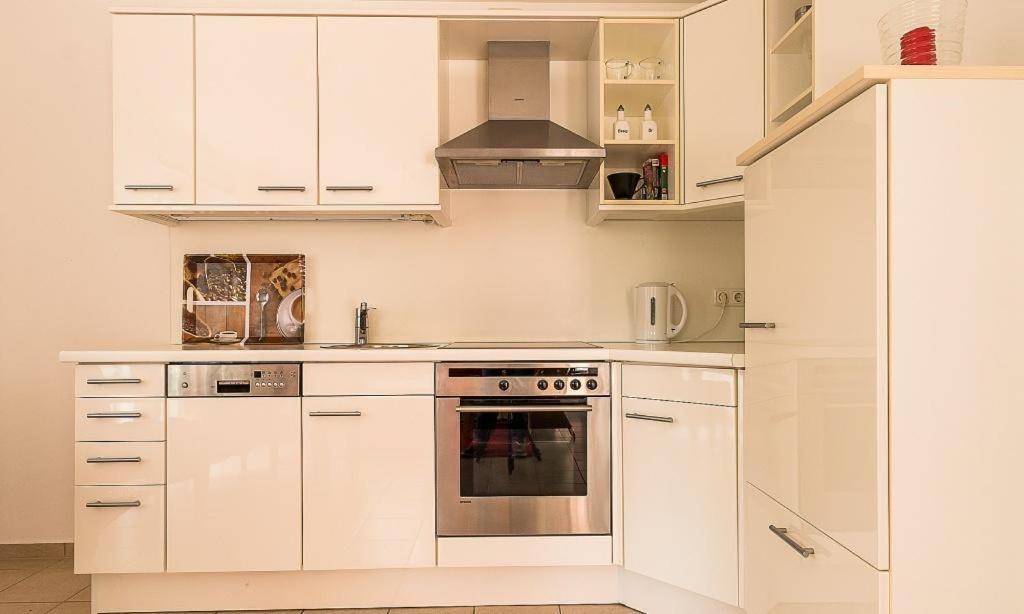 Eule Apartment Born Bagian luar foto